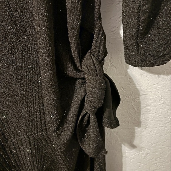 Sparkly black textured dress, knotted waist, size xl - Picture 3 of 9